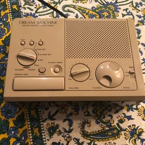 Vintage 1980’s working Sony Dream Machine alarm clock.